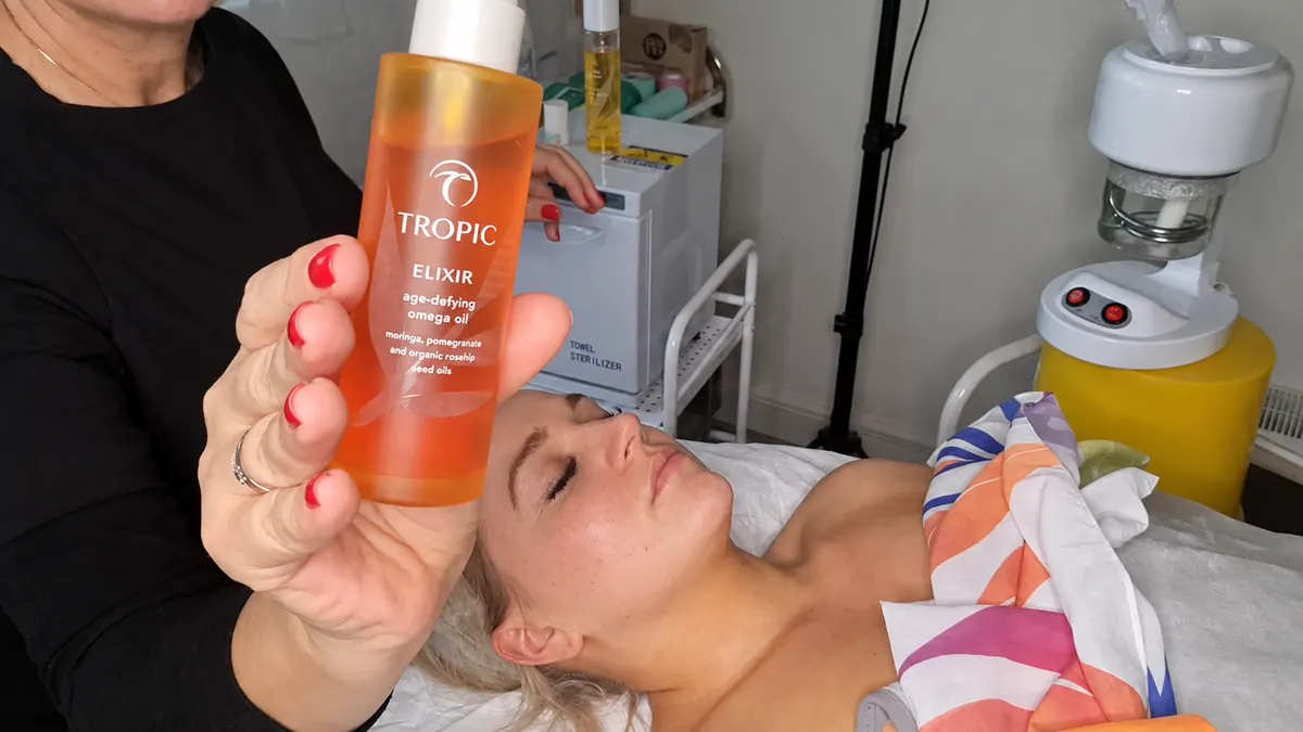 Tropic facial serum